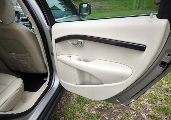 Volvo XC 70 cena 89790 przebieg: 139300, rok produkcji 2016 z Ostrołęka małe 301